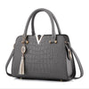 woman fashion Crocodile leather V